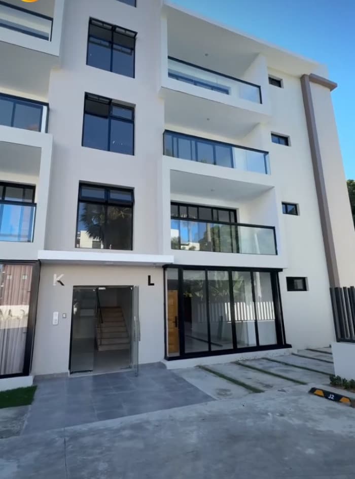 VENTA APARTAMENTOS EN LOS RIELES DE GURABO - foto 1