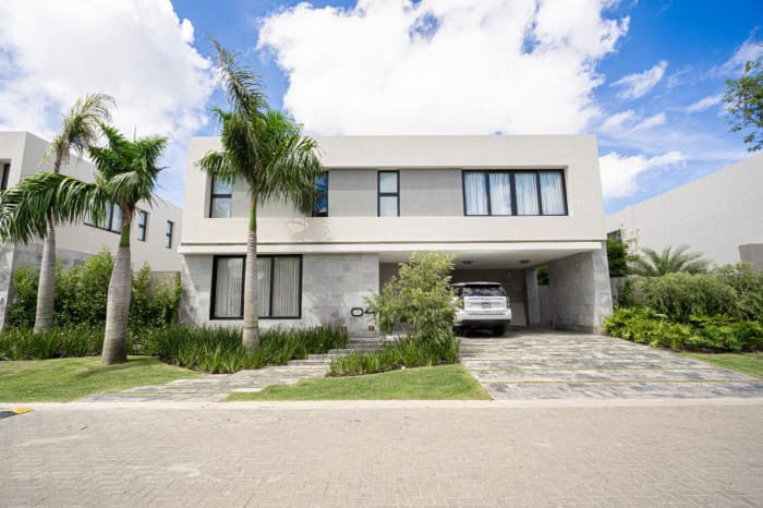 EN VENTA EXCLUSIVA CASA EN LAS CARMELITAS, SANTIAGO - foto 1