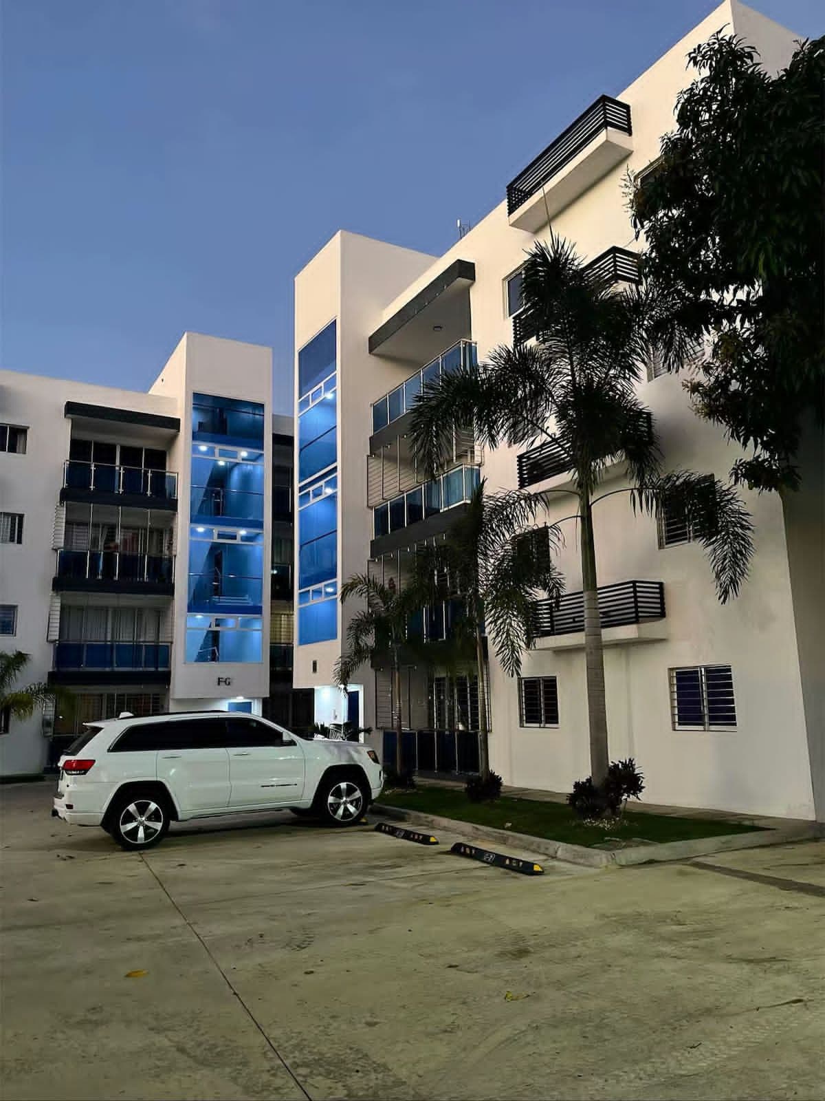 Venta de Apartamento en Jardines de Cerro Alto - foto 1