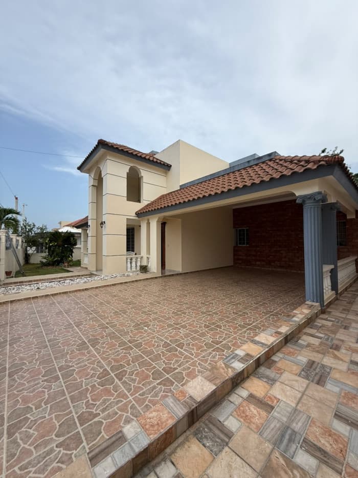 VENTA DE CASA EN 27 DE FEBRERO PROYECTO CERRADO  - foto 1