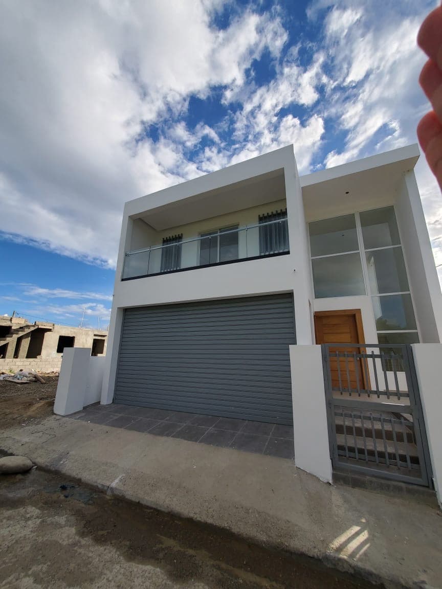 Casa en venta en Corona Plaza, Santiago de los Caballeros - foto 1
