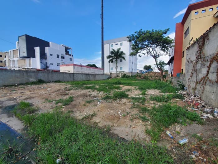 Venta de terreno residencial en Las Dianas, Santiago - foto 1