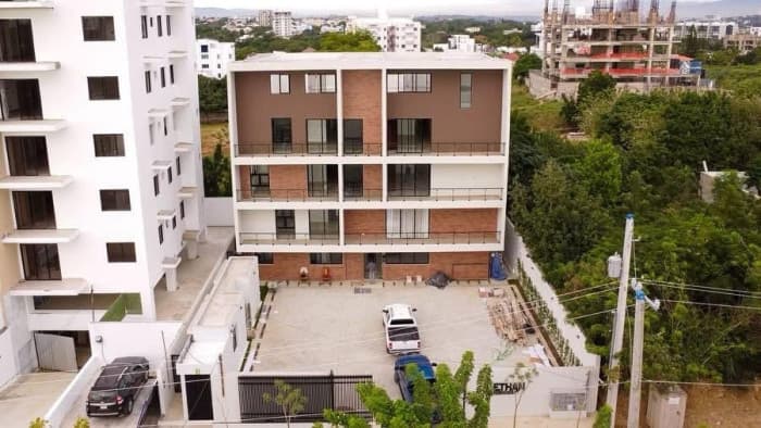 VENTA DE APARTAMENTOS VANGUARDISTAS EN URB. THOMEN  - foto 1