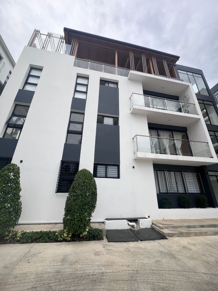 VENTA DE AMPLIO Y ACOGEDOR PENTHOUSE EN EL DORADO  - foto 1