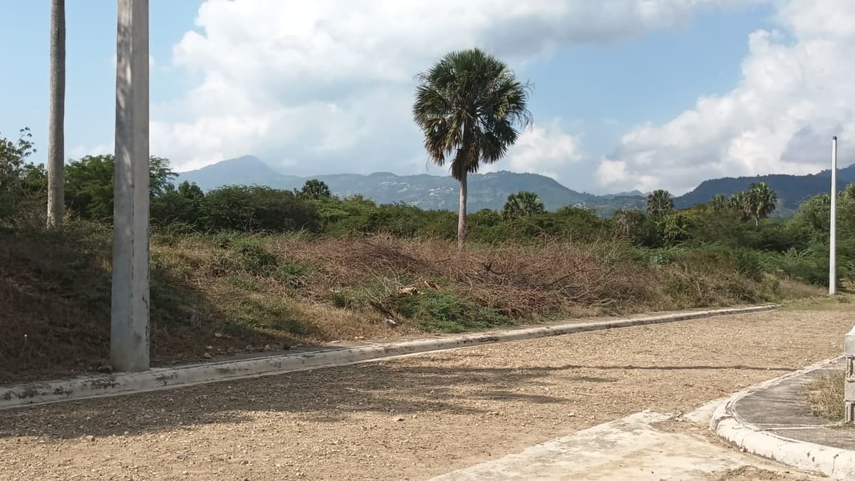 Venta de solares  próximo a Padre Las Casa Santiago  - foto 1
