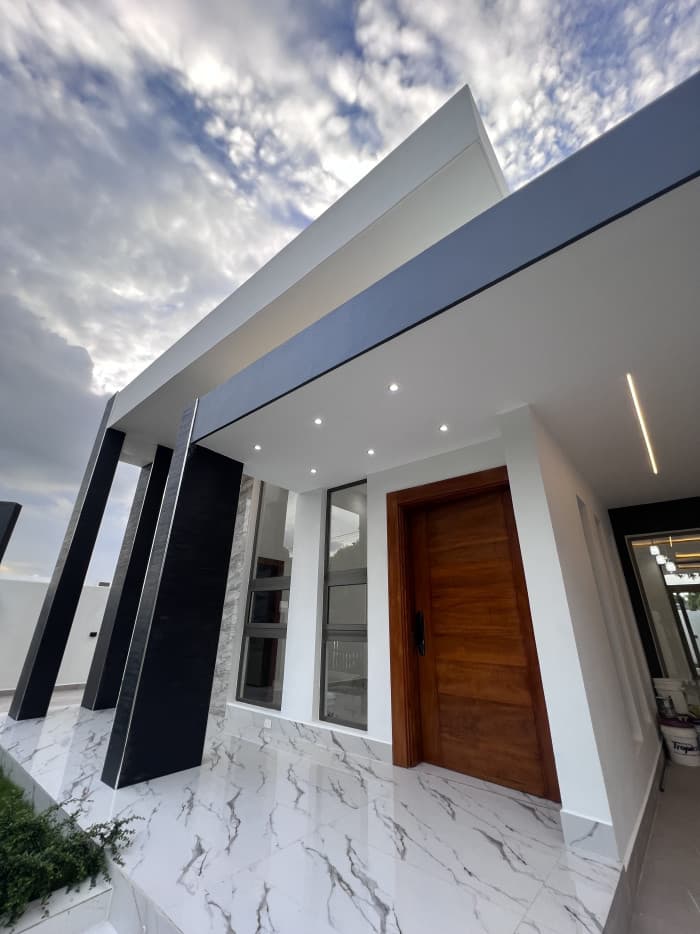 VENTA DE CASA EN PROYECTO CERRADO EN LLANOS DE GURABO  - foto 3