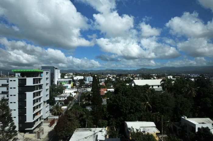 VENTA DE TORRE DE APARTAMENTOS EN LA ESMERALDA - foto 3