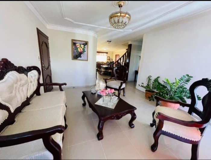 En Venta Apartamento Tipo Pent House en Cerro Hermoso - foto 2