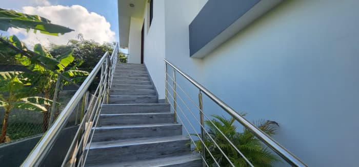 AQUILER DE CASA  2DO NIVEL AMUEBLADA ,LA BARRANQUITA  - foto 3