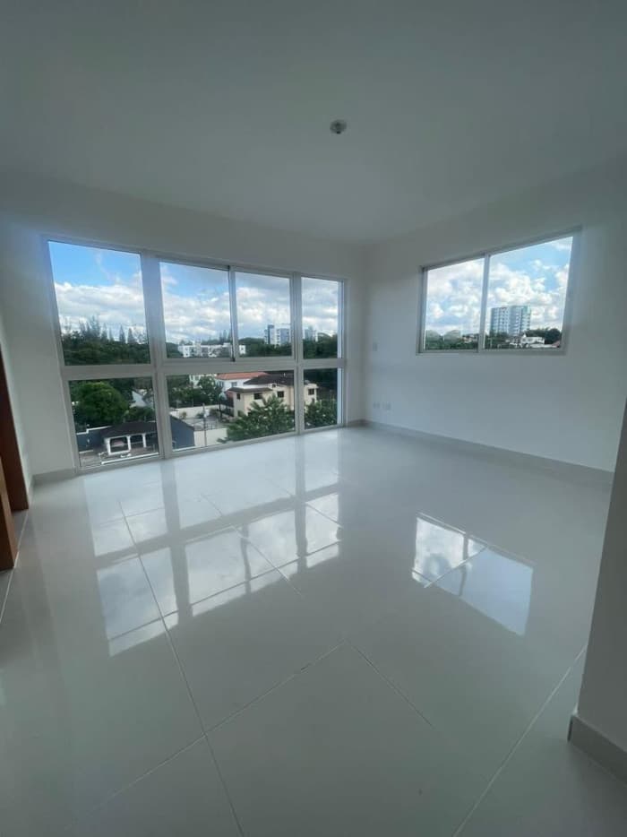 VENTA APARTAMENTO EN URBANIZACION THOMEN HISPANOAMERICA - foto 3
