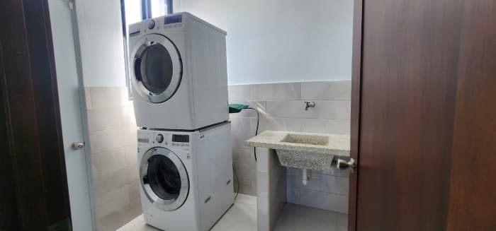 AQUILER DE CASA  2DO NIVEL AMUEBLADA ,LA BARRANQUITA  - foto 11