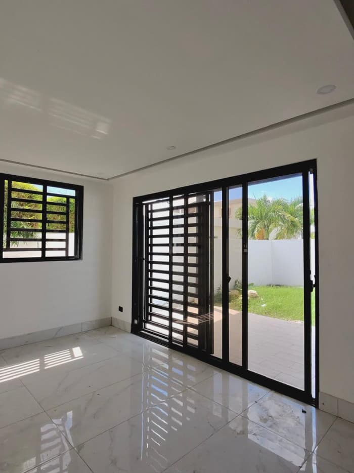 EN VENTA CASA EN PROYECTO RESIDENCIAL CERRADO,SANTIAGO  - foto 3