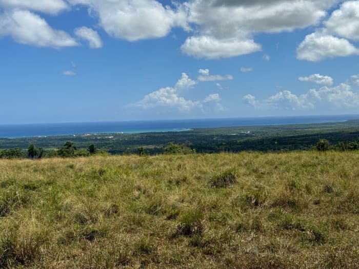 EN VENTA SOLAR CON EXCELENTE VISTA EN PUERTO PLATA  - foto 2