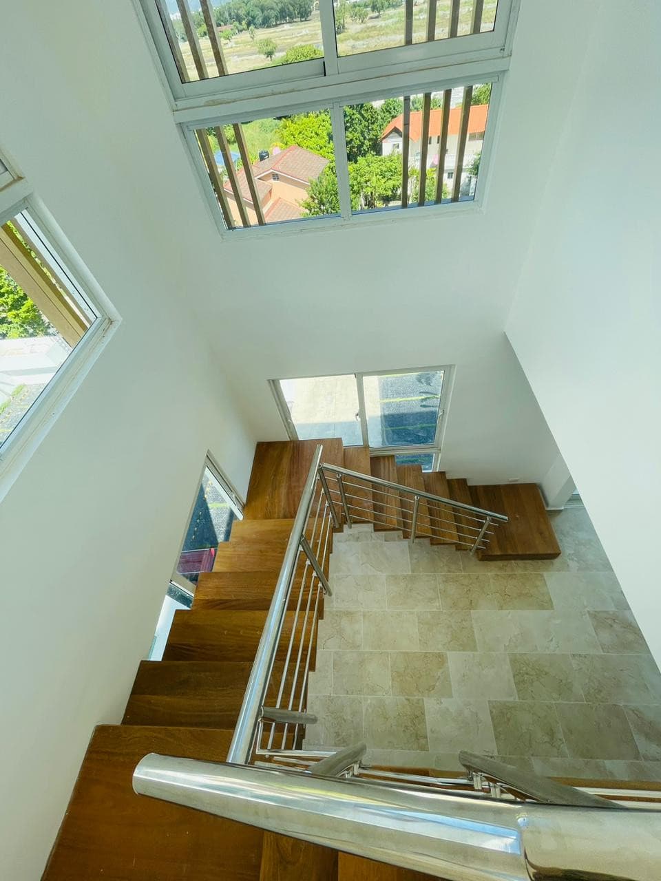 EN VENTA APARTAMENTO EN TORRE PROXIMO AL HOMS, SANTIAGO - foto 3