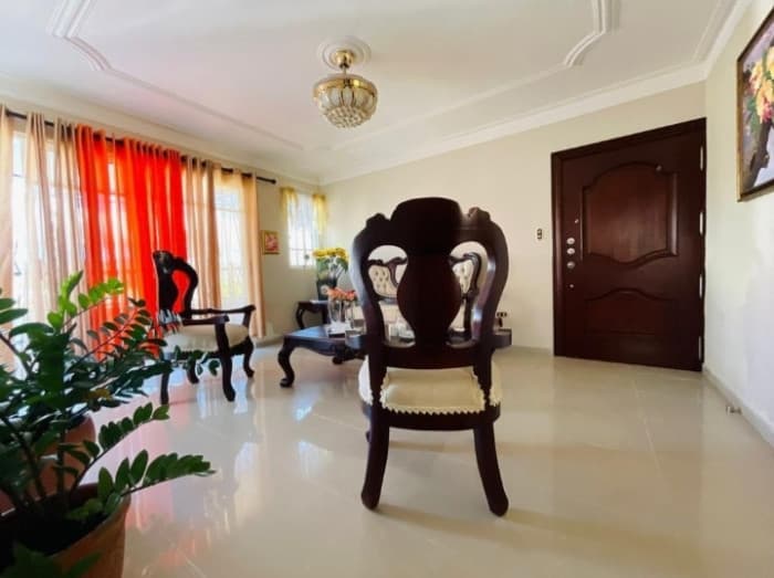 En Venta Apartamento Tipo Pent House en Cerro Hermoso - foto 3