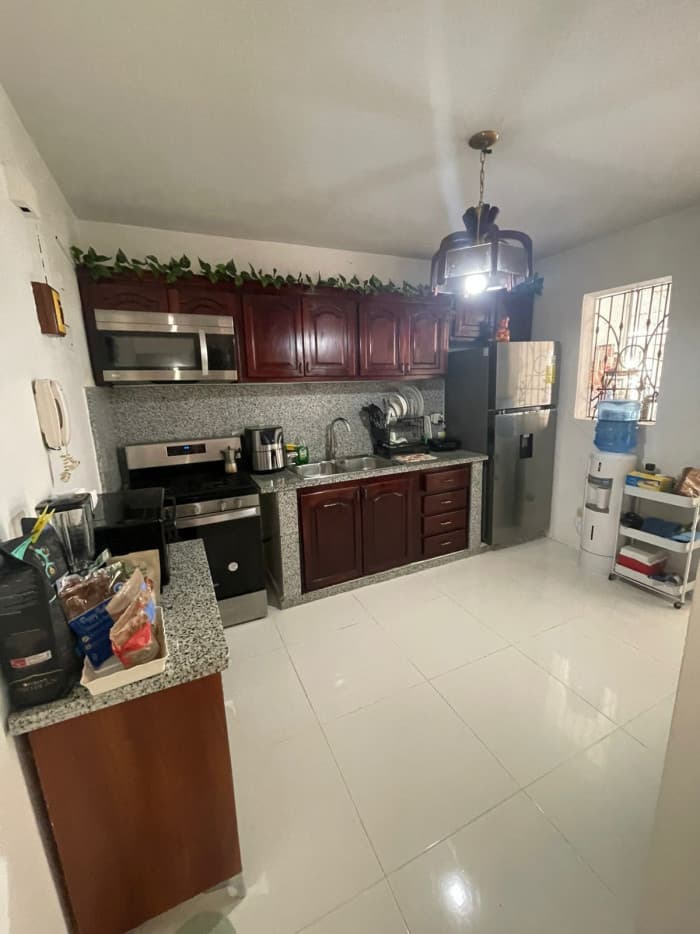 VENTA DE CASA CON PATIO EN LLANOS DE GURABO  - foto 7