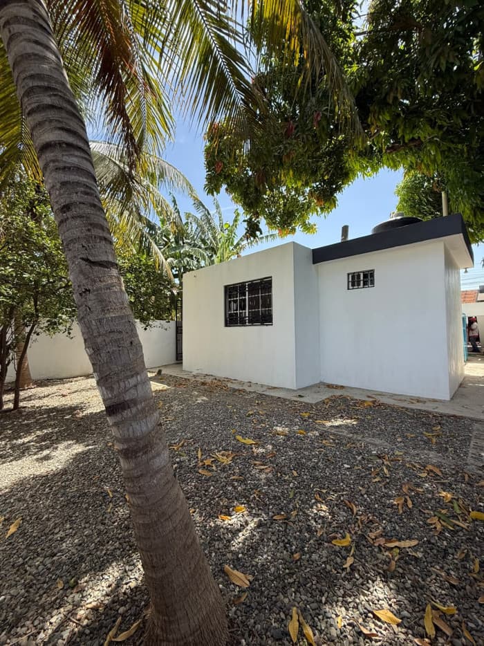 VENTA DE CASA FRENTE AL ASILO MAO VALVERDE  - foto 3