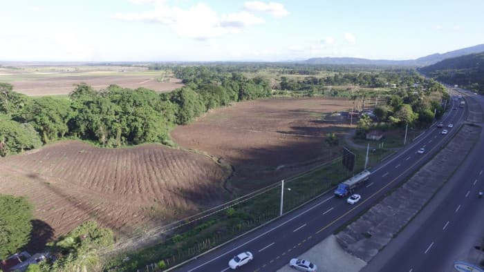 EN VENTA TERRENO  EN AUTOPISTA DUARTE ,  LA VEGA  - foto 3