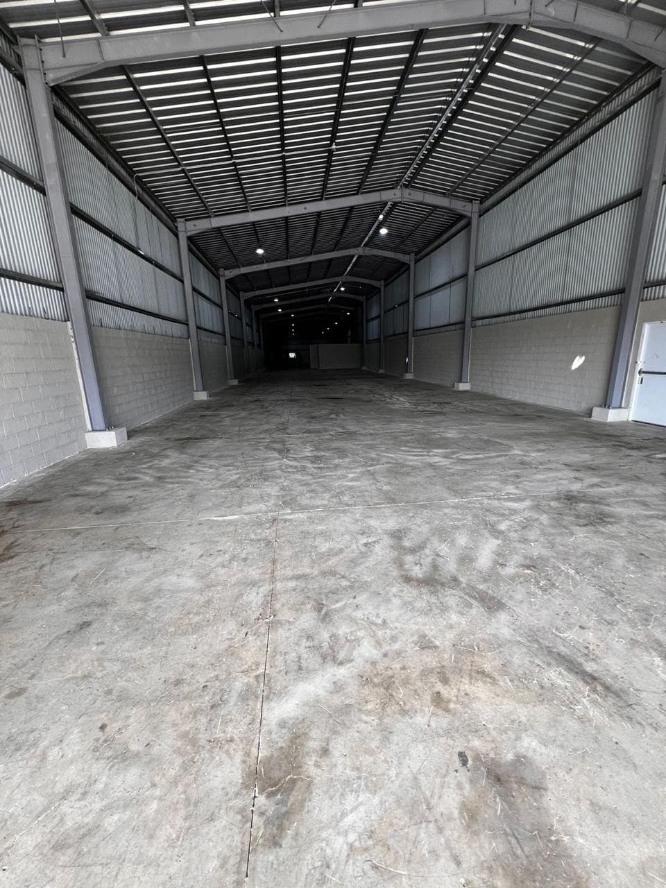 RENTA DE NAVE INDUSTRIAL EN AUTOPISTA DUARTE  - foto 2