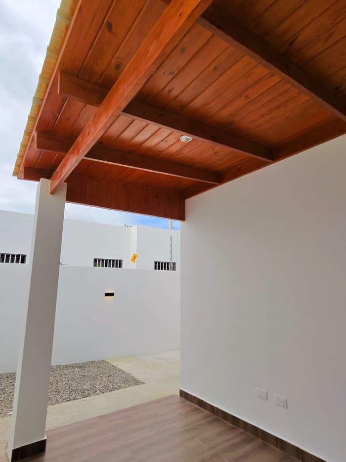 VENTA DE CASA DE DOS NIVELES EN SANTIAGO - foto 3