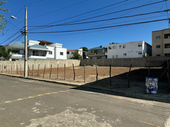 VENTA DE TERRENO PARA PROYECTO EN ARROYO HONDO - foto 3