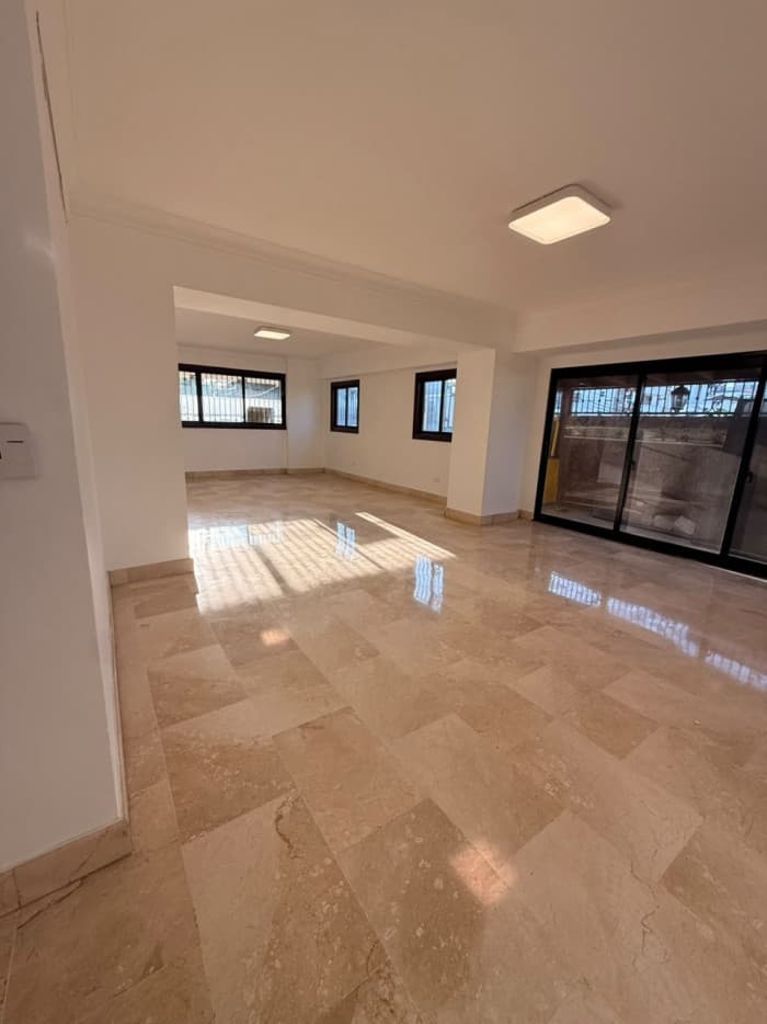 VENTA DE PRIMER NIVEL TORRE LA RINCONADA ,LA ESMERALDA  - foto 5