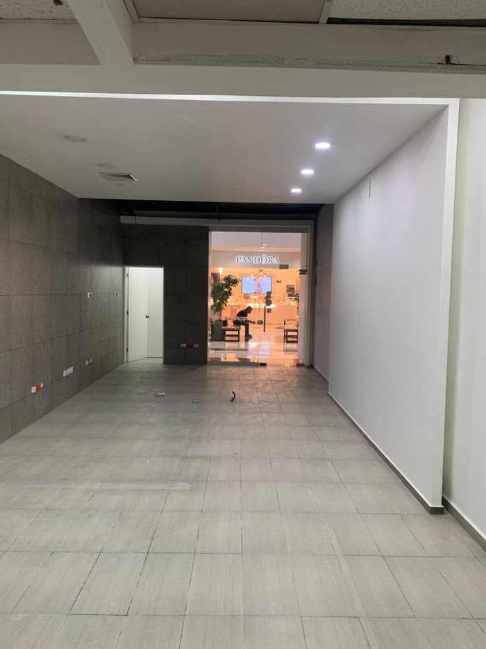 Local comercial en renta Plaza Internacional Santiago - foto 3