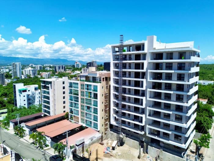 VENTA DE APARTAMENTO EN URBANIZCION THOMEN - foto 2