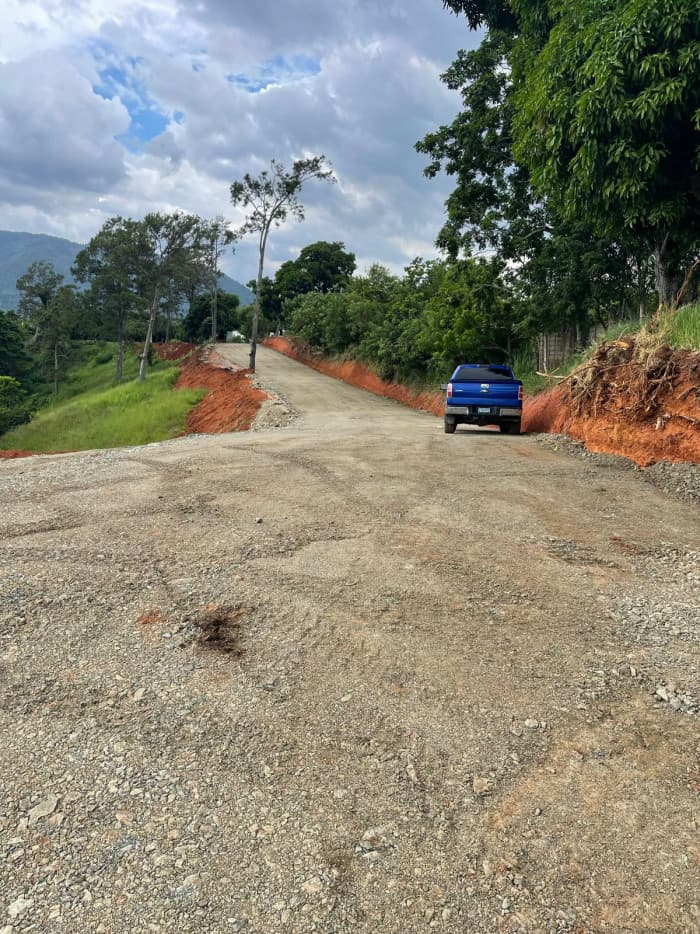 Proyecto Cerrado de Solares en Jarabacoa. Rep. Dom. - foto 3