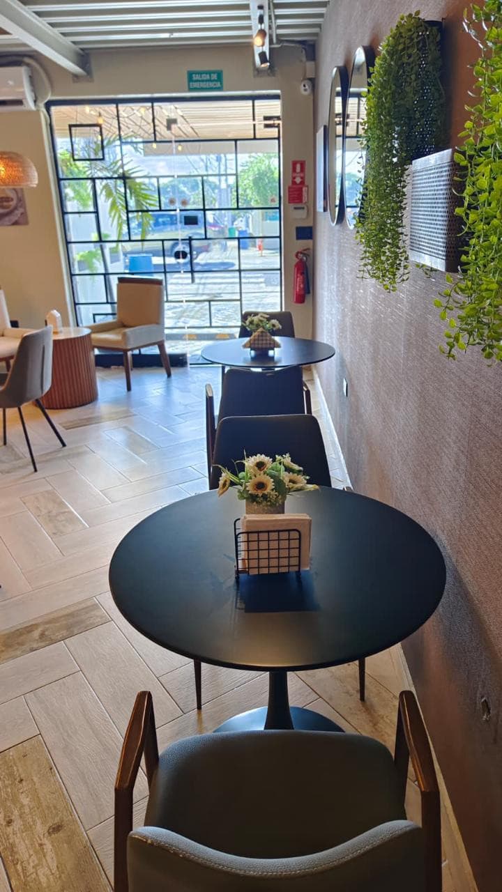 VENTA DE PUNTO COMERCIAL PARA INVERSION EN VILLA OLGA - foto 2