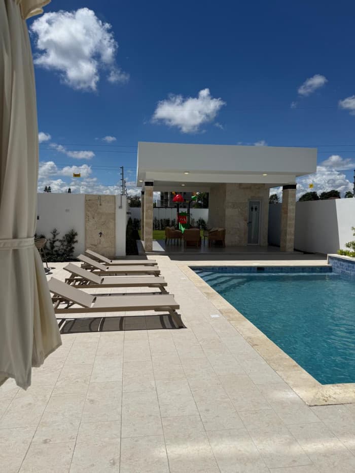 VENTA DE APARTAMENTOS PROXIMO AL AEROPUERTO DEL CIBAO  - foto 3