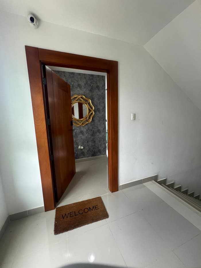 APARTAMENTO EN VENTA AMUEBLADO EN LLANOS DE GURABO  - foto 2