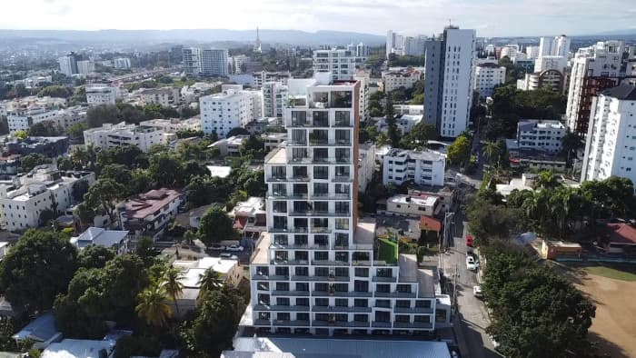 EN VENTA  APARTAMENTOS EN TORRE EN LA ESMERALDA - foto 2