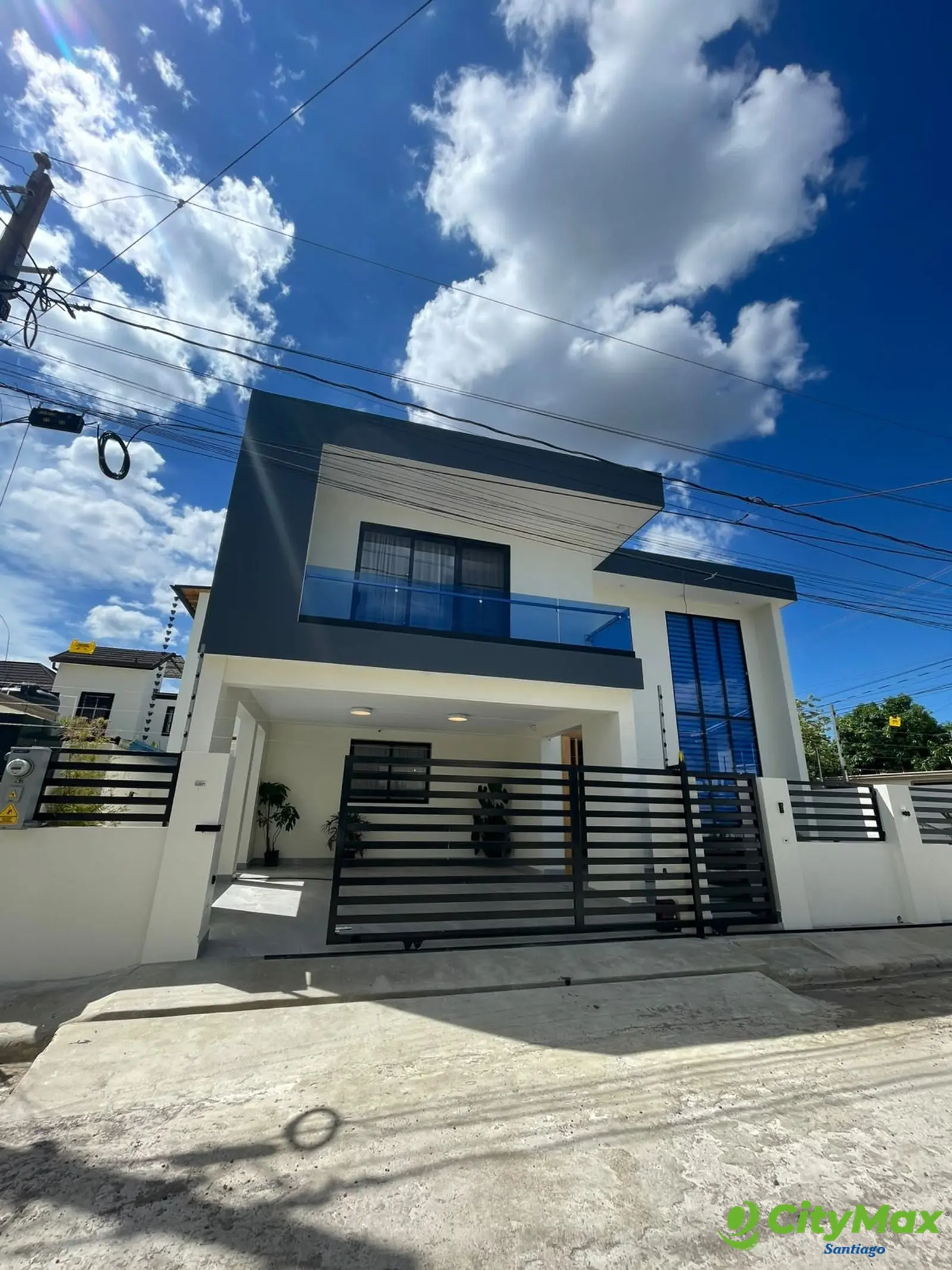 VENTA DE CASA AMUEBLADA EL DORAL CORONA PLAZA - foto 1