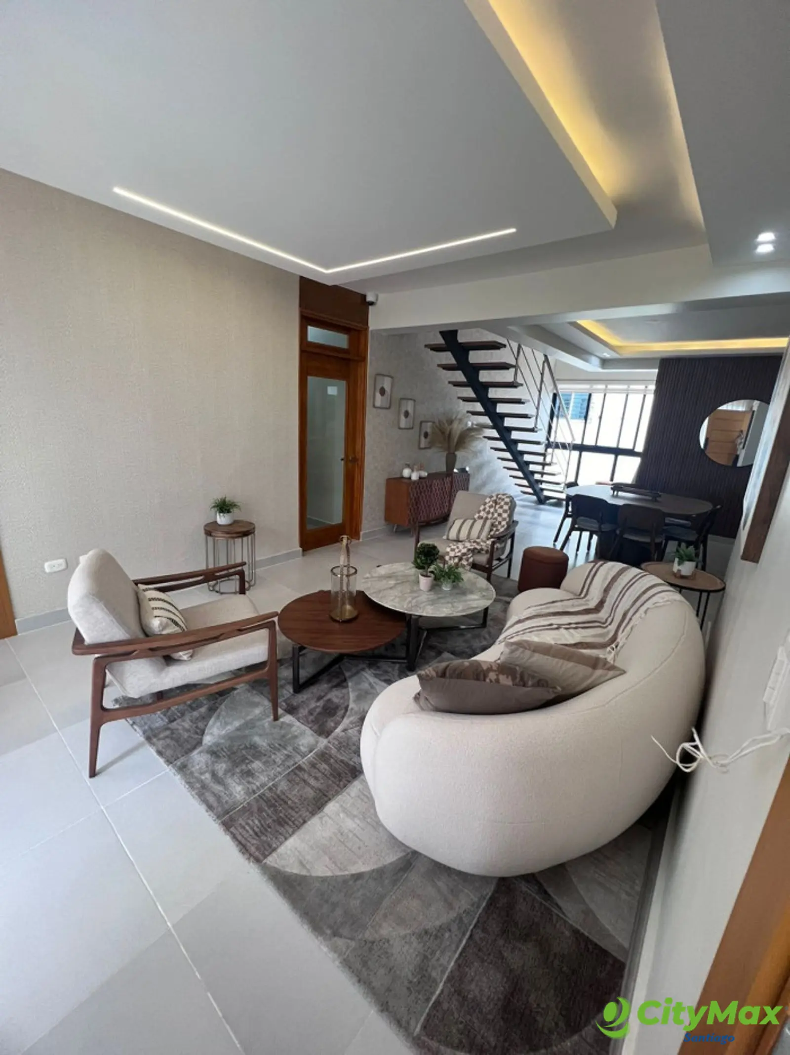 VENTA DE AMPLIO Y ACOGEDOR PENTHOUSE EN EL DORADO  - foto 2