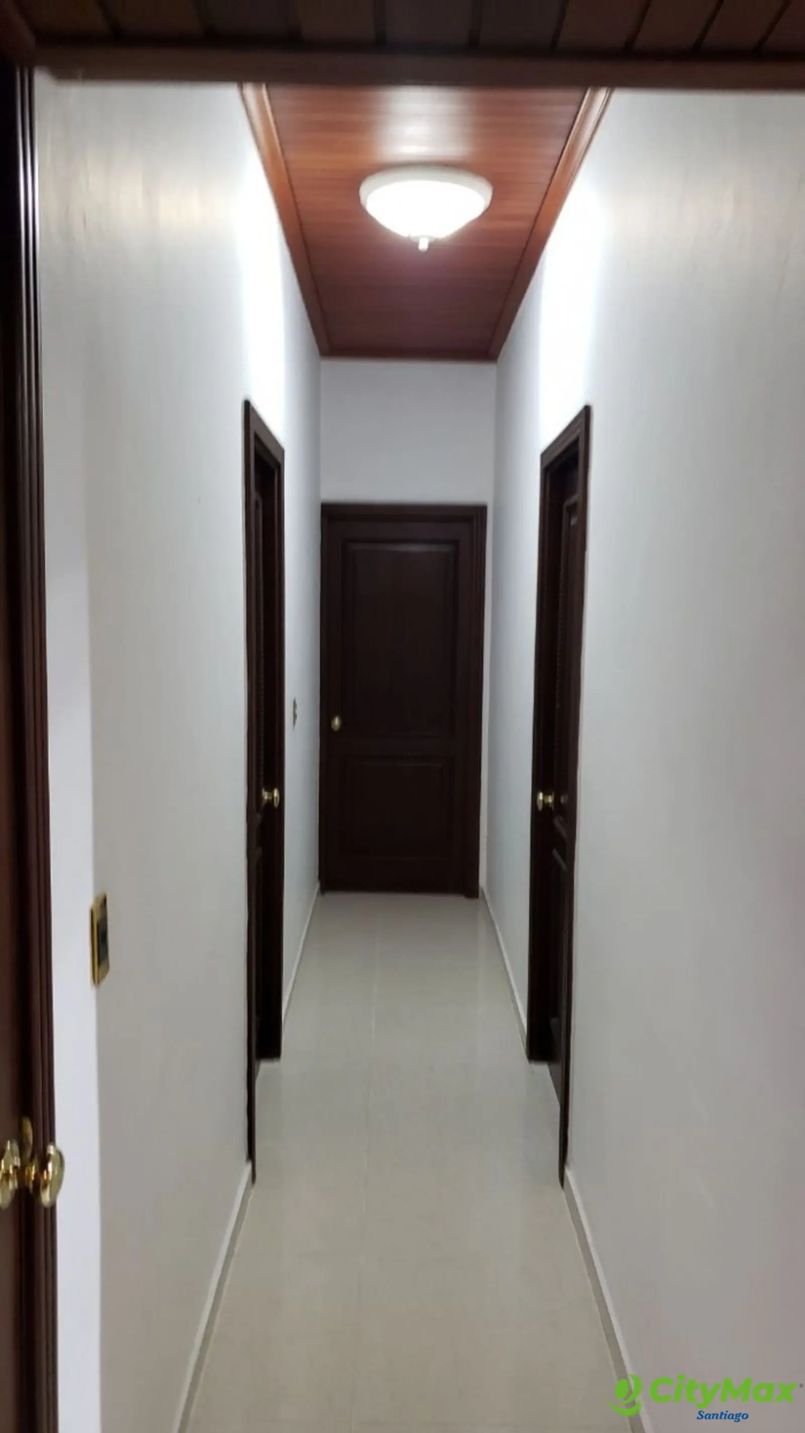 CASA RESIDENCIAL EN VENTA EN LA MORALEJA SANTIAGO - foto 5
