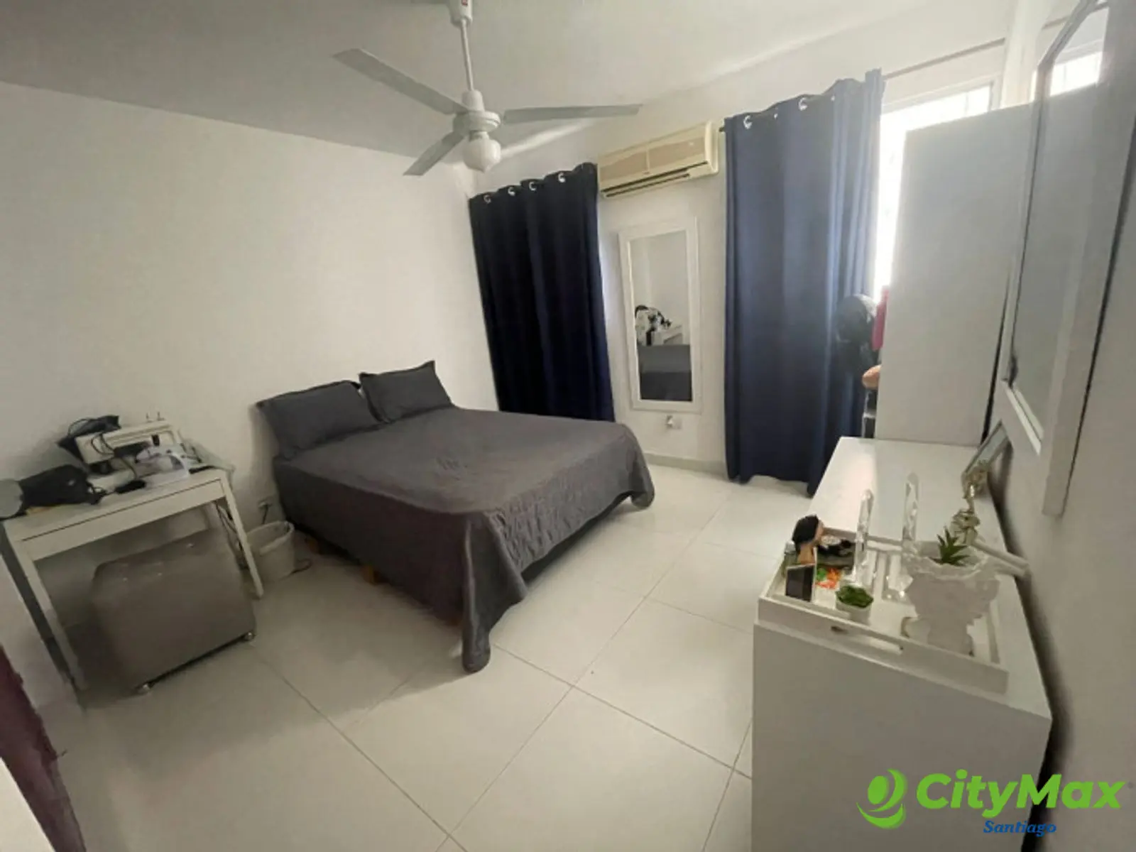 VENTA DE CASA CON PATIO EN LLANOS DE GURABO - foto 15