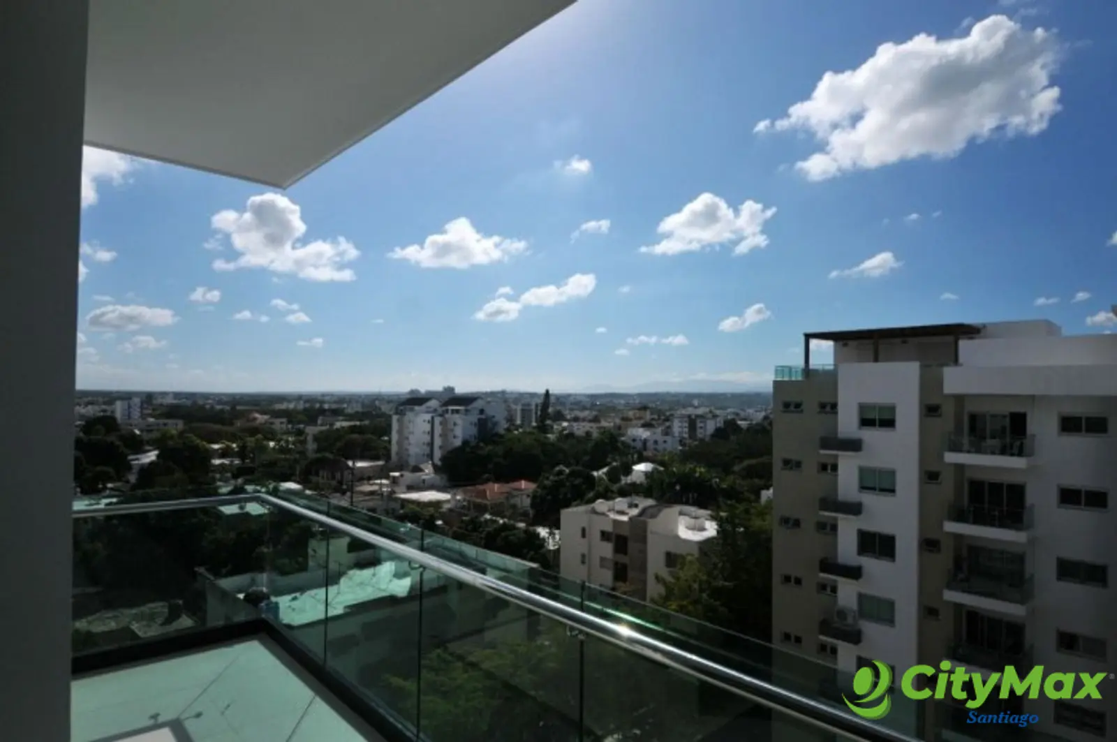 VENTA DE TORRE DE APARTAMENTOS EN LA ESMERALDA - foto 4