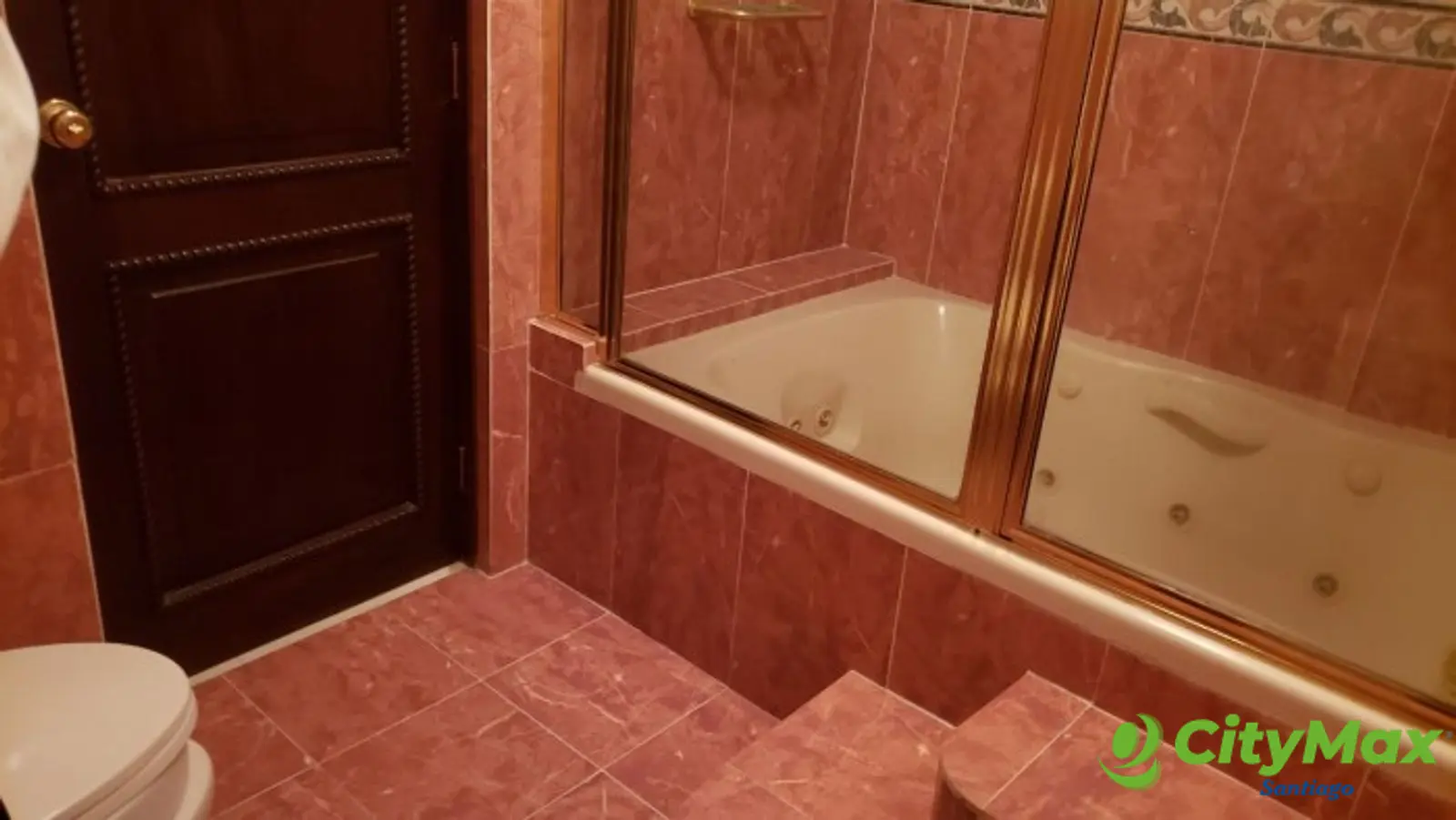 CASA RESIDENCIAL EN VENTA EN LA MORALEJA SANTIAGO - foto 10