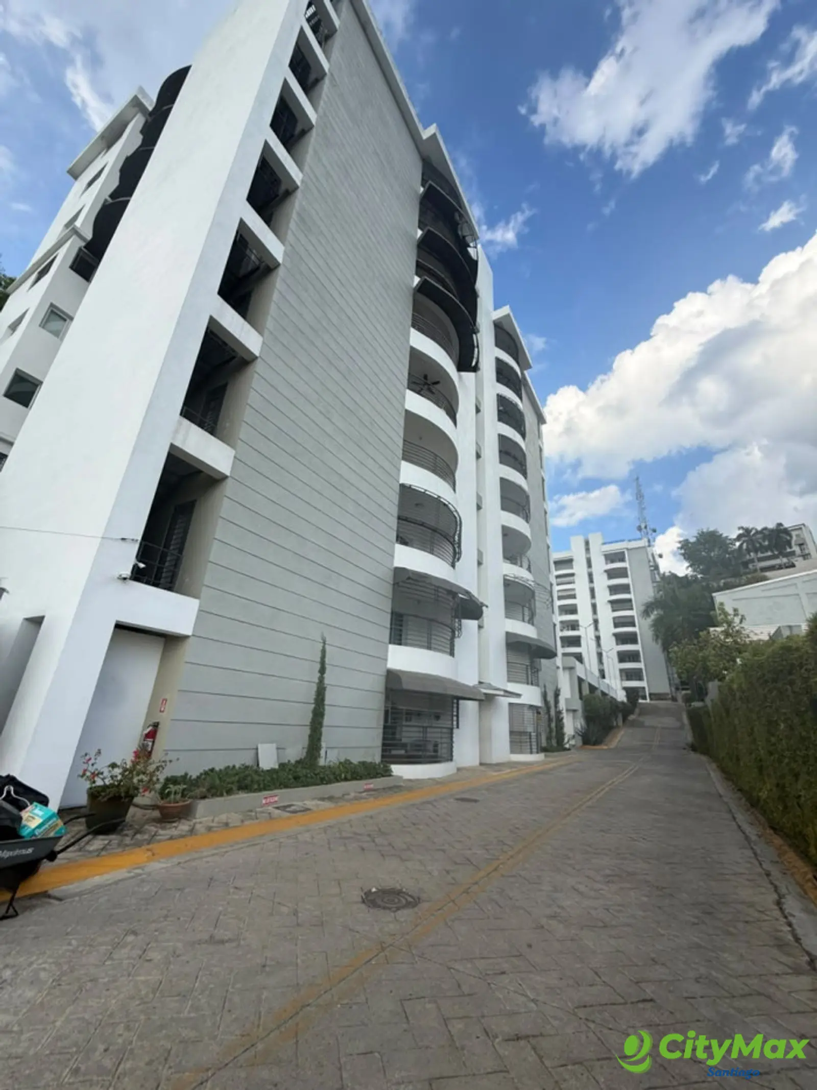 VENTA/ RENTA DE APARTAMENTO TORRE ALMIRANTE. - foto 3