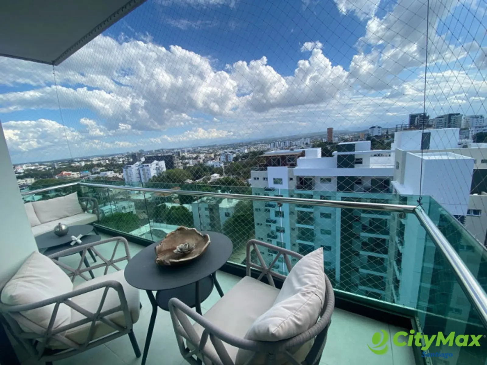 VENTA DE TORRE DE APARTAMENTOS EN LA ESMERALDA - foto 6
