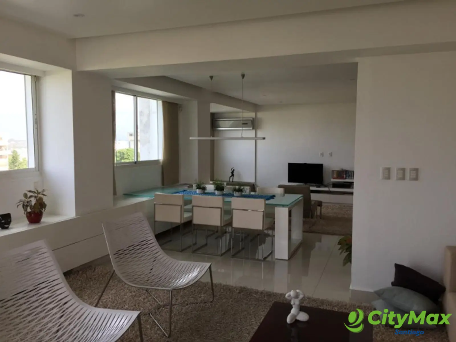 Apartamento semi-amueblado en alquiler en La Esmeralda! - foto 4