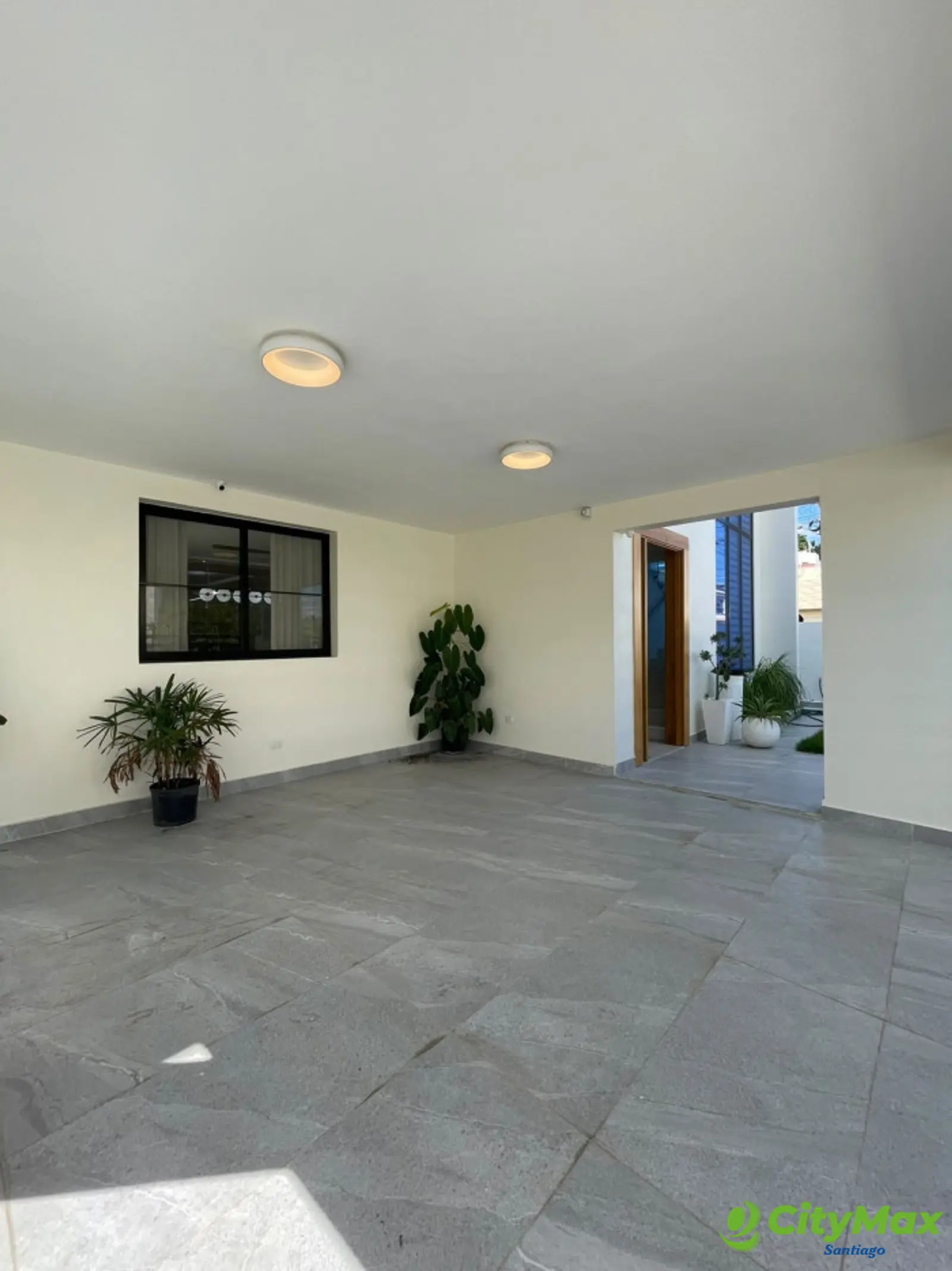 VENTA DE CASA AMUEBLADA EL DORAL CORONA PLAZA - foto 2