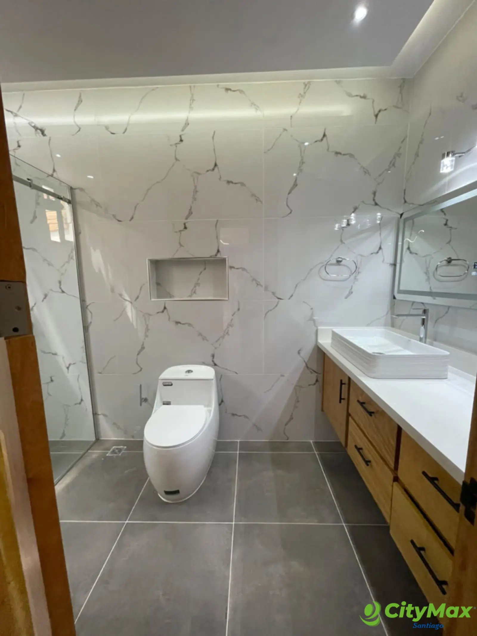 VENTA DE CASA AMUEBLADA EL DORAL CORONA PLAZA - foto 12