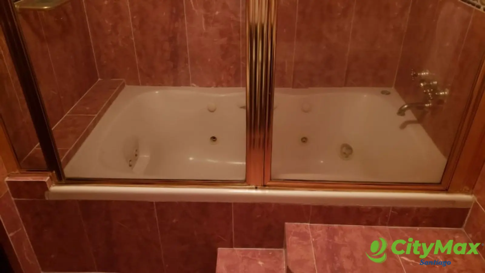CASA RESIDENCIAL EN VENTA EN LA MORALEJA SANTIAGO - foto 11