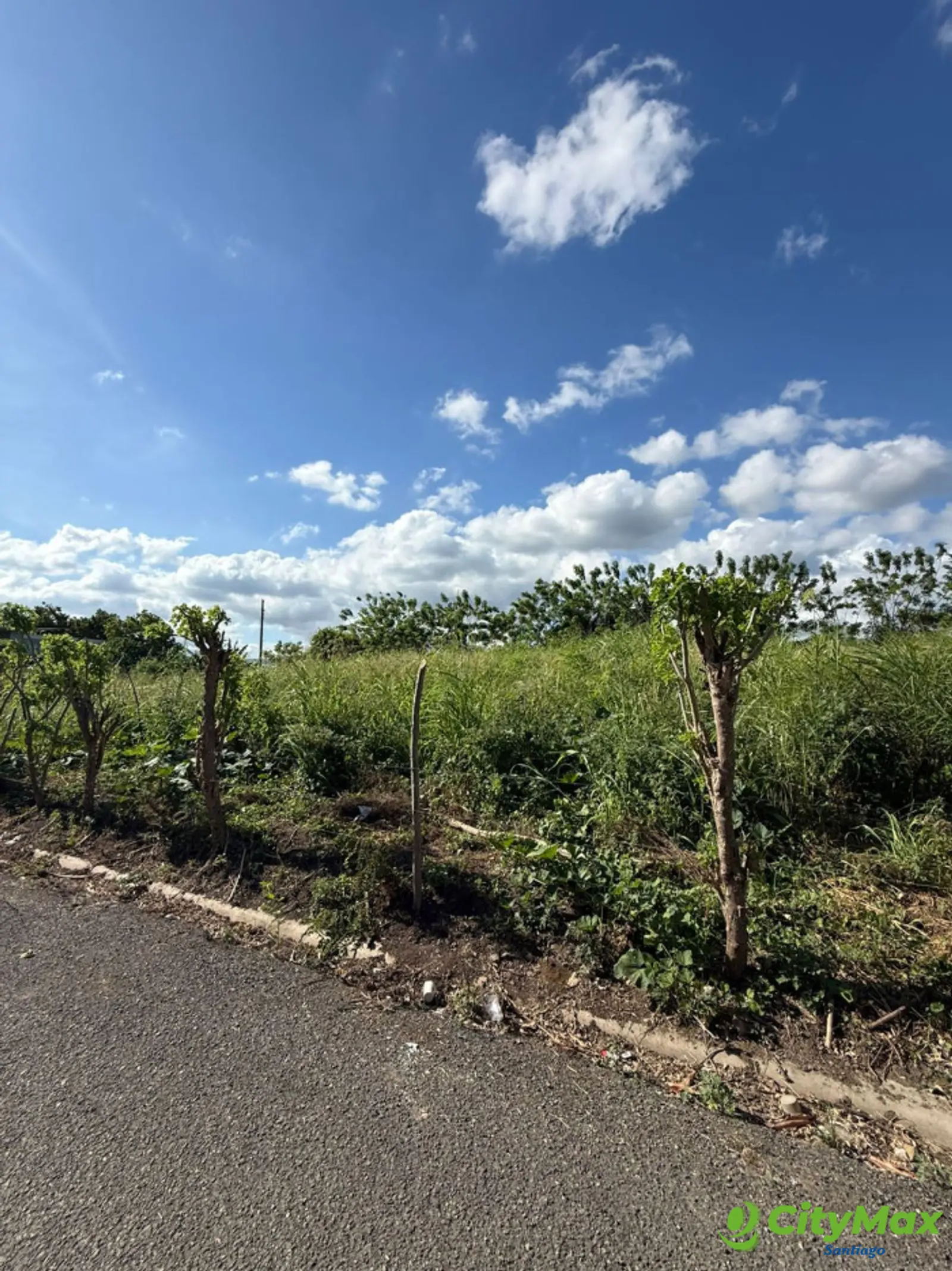 VENTA SOLAR ZONA RESIDENCIAL EN LOS LLANOS DE GURABO - foto 4