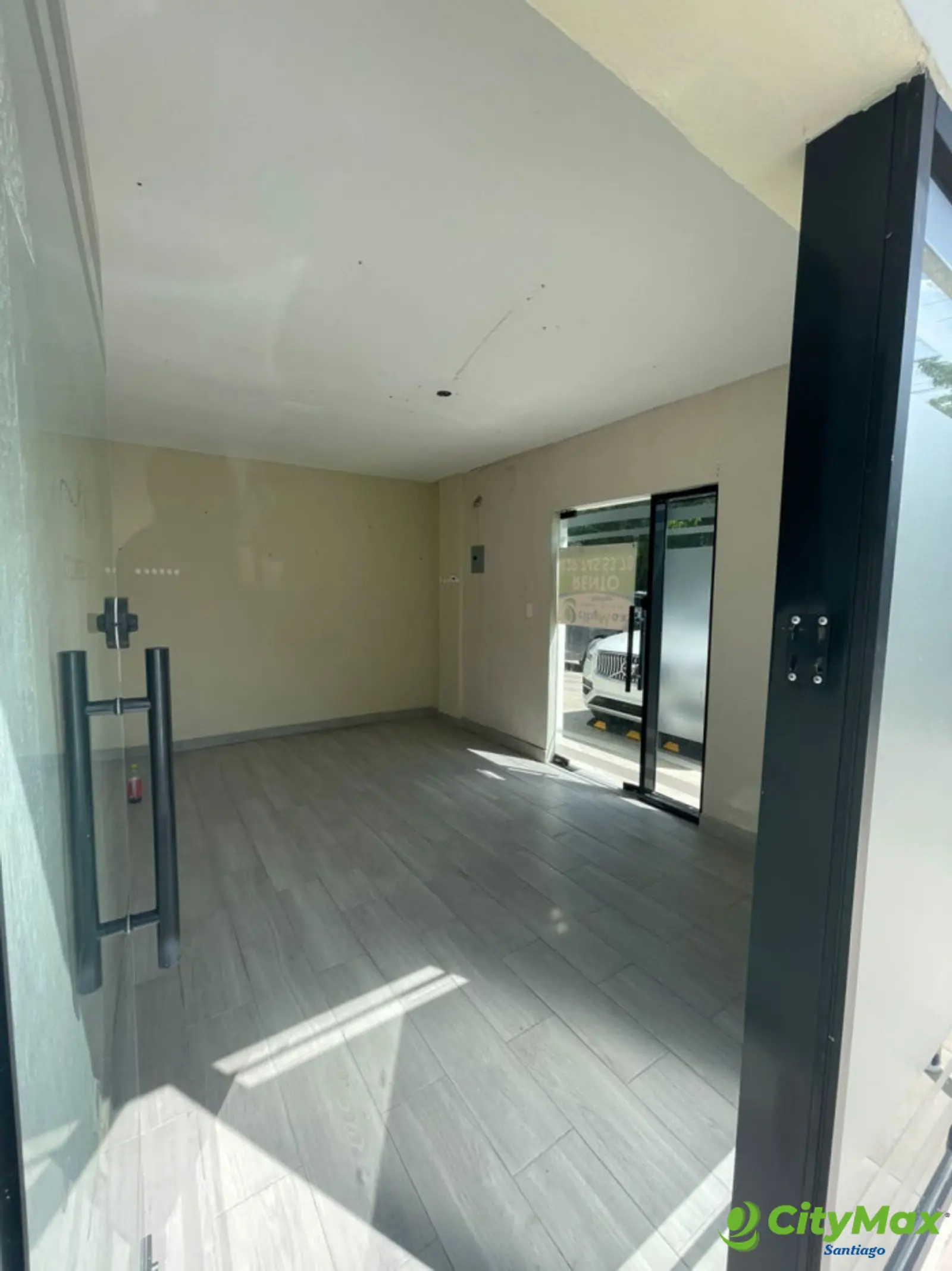 RENTA DE LOCAL COMERCIAL LOS JARDINES, SANTIAGO - foto 4
