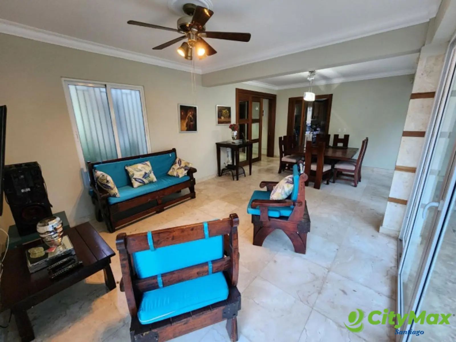 VENTA DE CASA CON AMPLIO PATIO EN LAS CARMELITAS  - foto 14